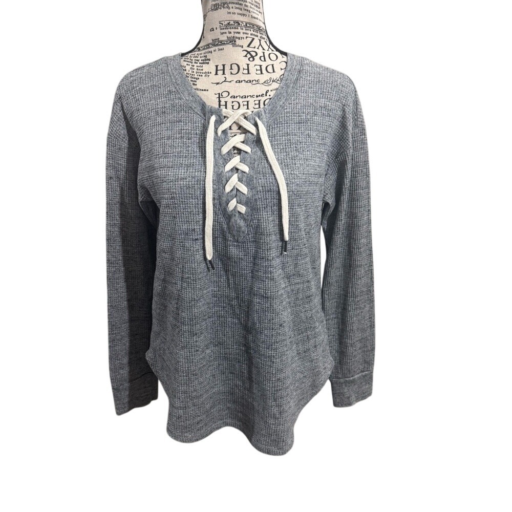 Splendid Heather Gray Lace-Up top‎